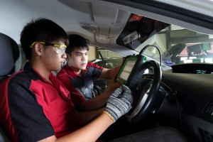 Bosch Gasoline Engine Management